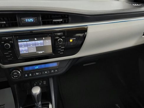 Certified 2016 Toyota Corolla LE FWD image 29