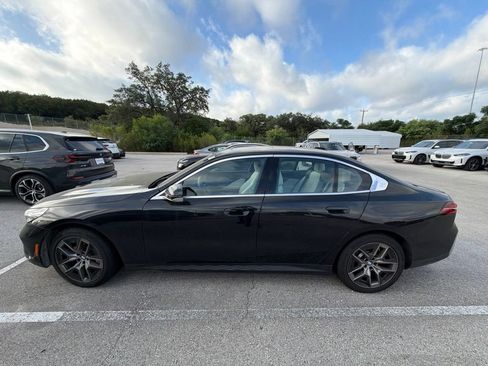 Used 2026 BMW 530i RWD image 2