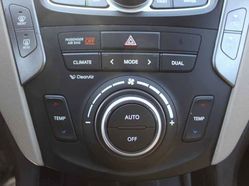 Used 2015 Hyundai Santa Fe Sport 2.0T w/ Option Group 05 FWD image 23