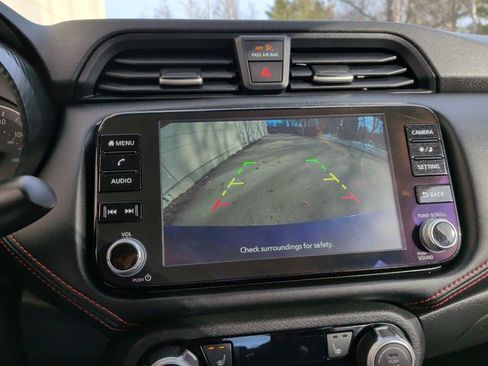 Used 2023 Nissan Versa SR w/ Trunk Package image 22