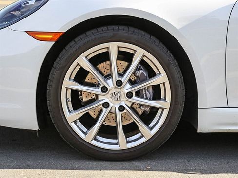 Used 2019 Porsche 718 Boxster image 13