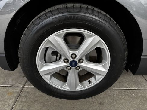 Used 2022 Ford Edge SE AWD/4WD image 13