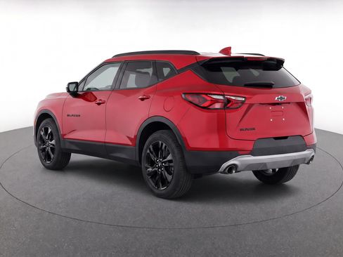 Used 2022 Chevrolet Blazer LT w/ Midnight/Sport Edition FWD image 3