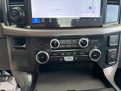 Used 2025 Ford F150 Lightning XLT image 14