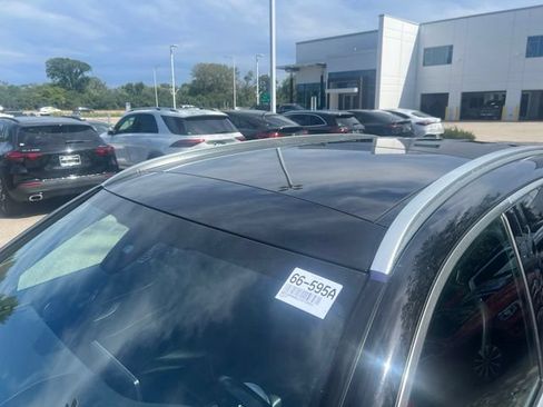 Used 2018 Mercedes-Benz GLC 300 4MATIC image 10