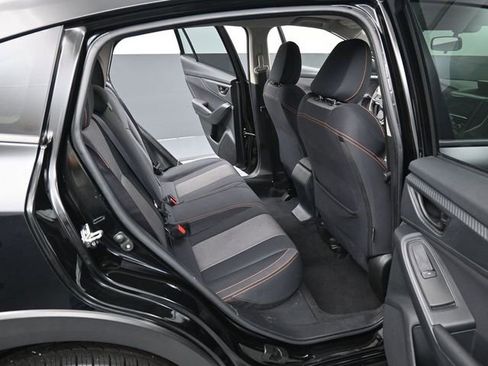 Used 2018 Subaru Crosstrek 2.0i Premium w/ Eyesight System image 30