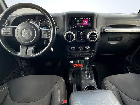 Used 2016 Jeep Wrangler Unlimited Sahara w/ Max Tow Package image 16