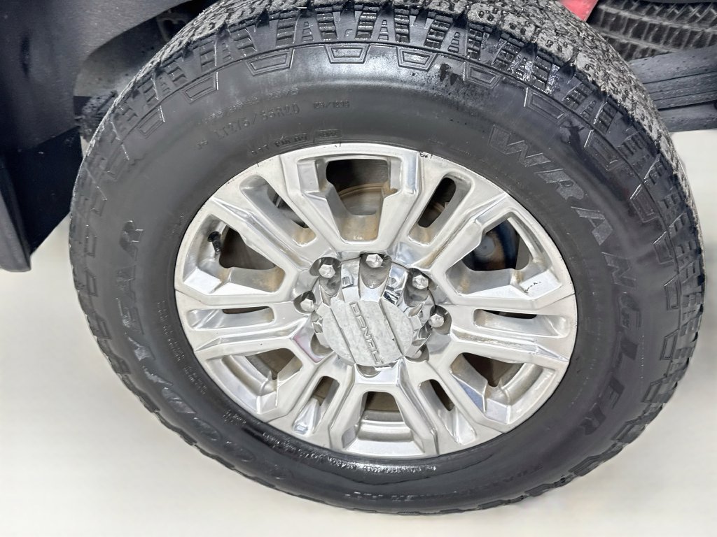 Used 2023 GMC Sierra 2500 Denali w/ Denali Ultimate Package AWD/4WD image 42