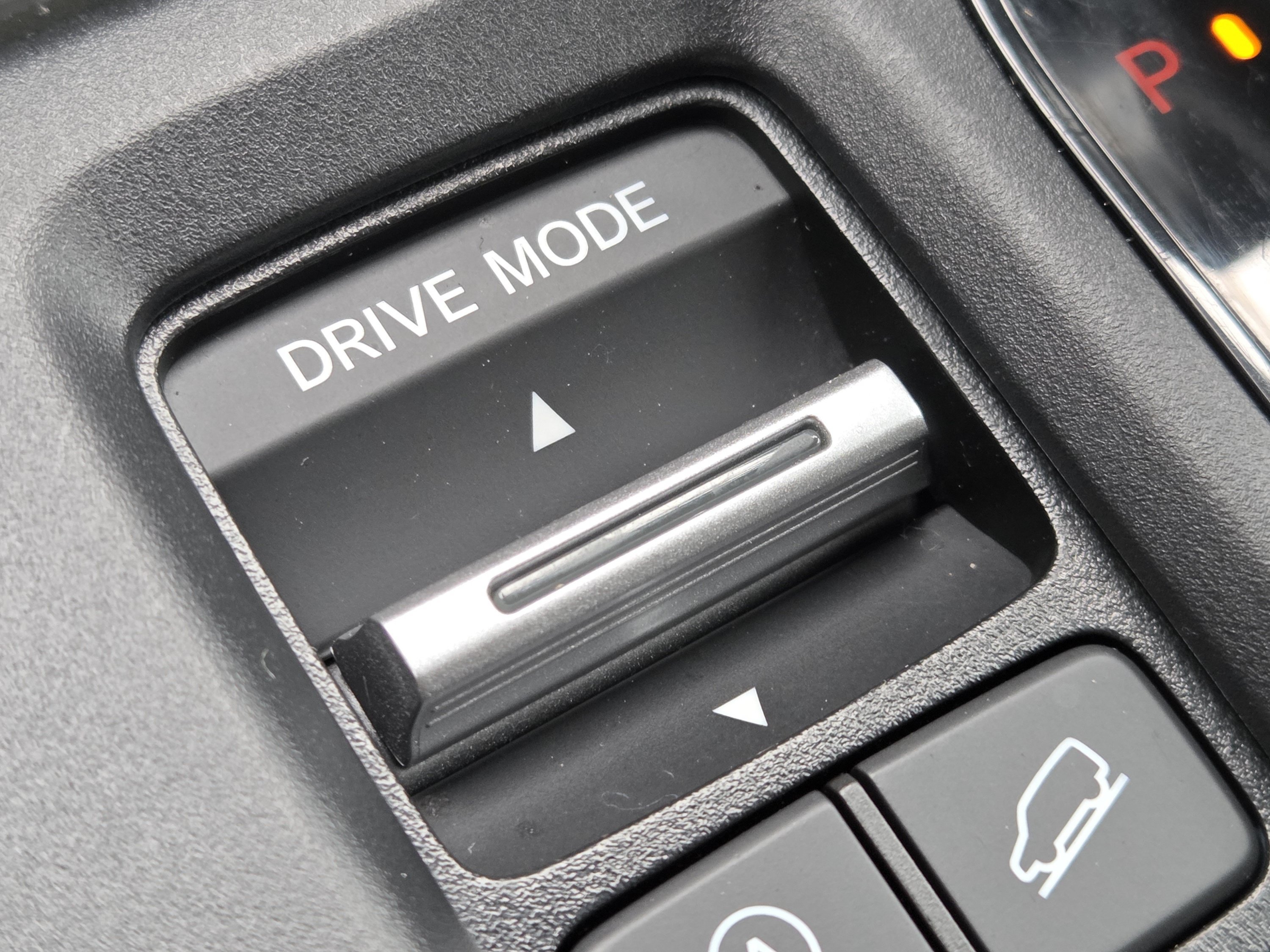 Used 2025 Honda CR-V EX-L image 14