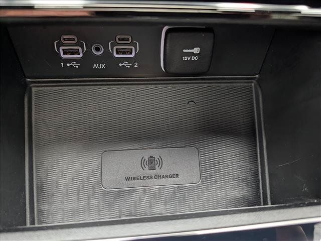Used 2023 Jeep Grand Cherokee Summit w/ Advanced Protech Group IV AWD/4WD image 38