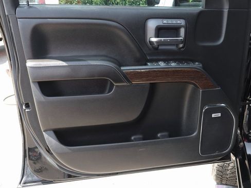 Used 2018 GMC Sierra 2500 Denali w/ Duramax Plus Package image 13