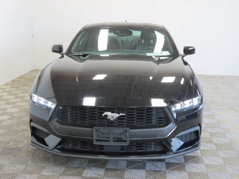 Used 2025 Ford Mustang Premium RWD image 2