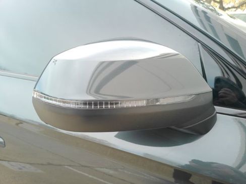 Used 2020 Audi Q5 2.0T Premium w/ Titanium Sport Package image 22