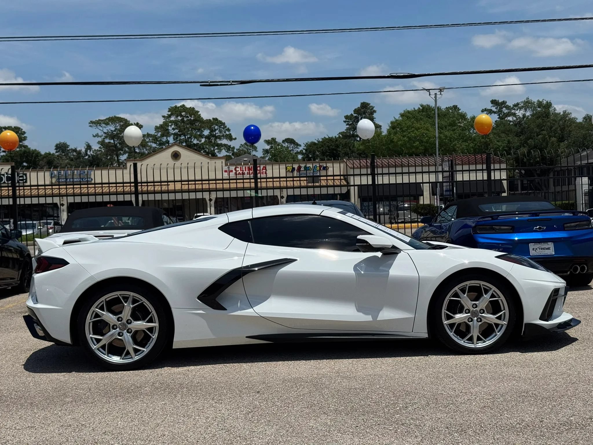 Used 2021 Chevrolet Corvette Stingray Preferred Cpe w/ Engine Appearance Package RWD image 11