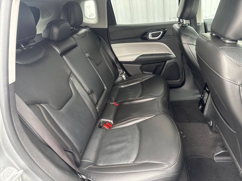Used 2022 Jeep Compass Limited AWD/4WD image 32