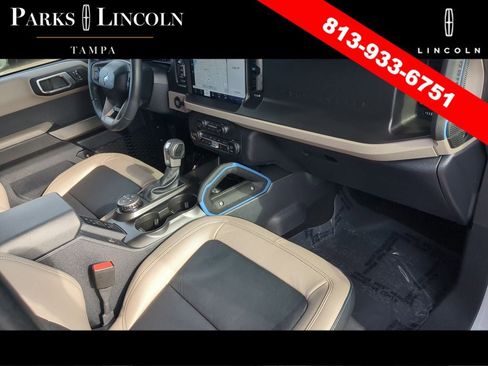 Used 2023 Ford Bronco Wildtrak AWD/4WD image 11