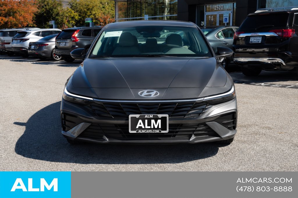 Used 2026 Hyundai Elantra Sport FWD image 2