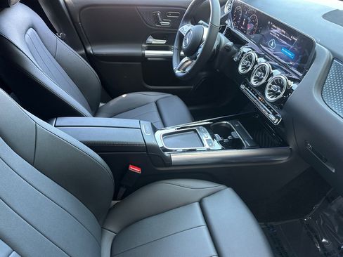 Certified 2025 Mercedes-Benz GLA 250 4MATIC image 16