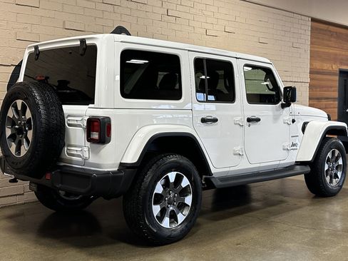 Used 2021 Jeep Wrangler Unlimited Sahara w/ Uconnect 4C Nav & Sound Group image 3