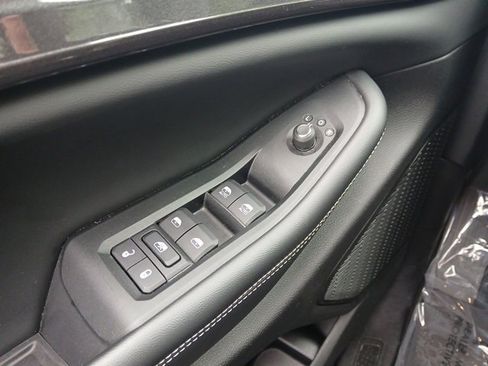 Certified 2023 Jeep Grand Cherokee Altitude image 31