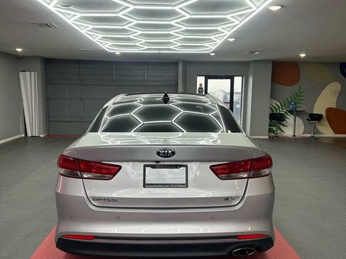 Used 2016 Kia Optima EX w/ Premium Package FWD image 5