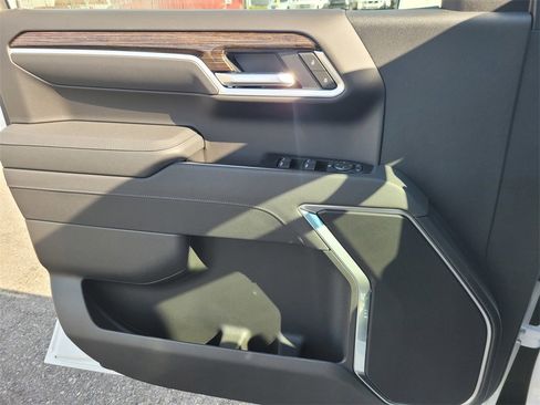 New 2026 GMC Sierra 1500 Elevation image 22