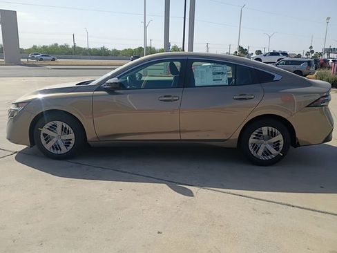 New 2026 Nissan Sentra SV w/ Floor Mat Package FWD image 4