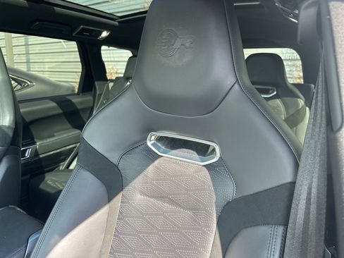 Used 2021 Land Rover Range Rover Sport SVR image 18