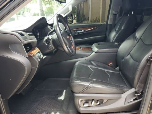 Used 2020 Cadillac Escalade ESV Premium Luxury RWD image 19