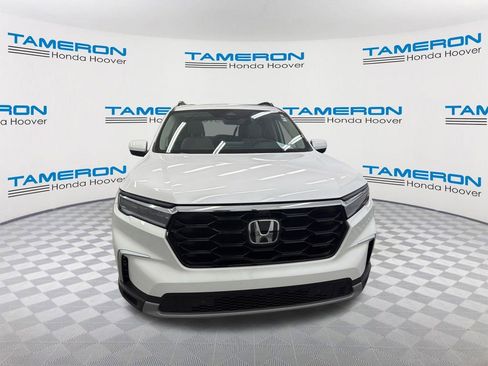 Used 2025 Honda Pilot Elite image 8