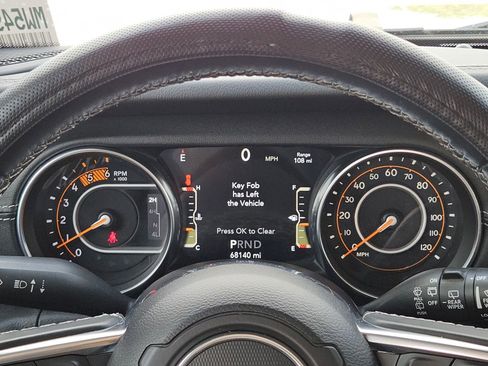 Used 2021 Jeep Wrangler Unlimited Sahara AWD/4WD image 22