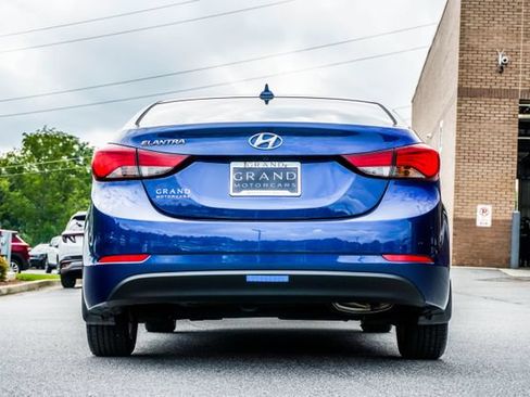 Used 2016 Hyundai Elantra Value Edition FWD image 11