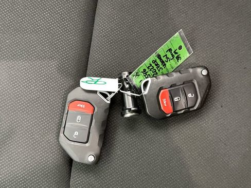 Used 2022 Jeep Wrangler Unlimited Sport AWD/4WD image 26