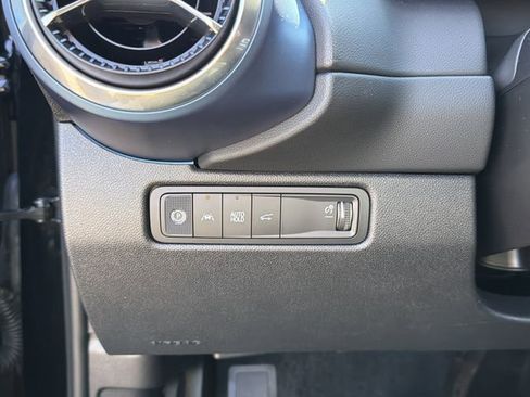 Certified 2025 Chevrolet Equinox EV LT w/ Convenience Package FWD image 20