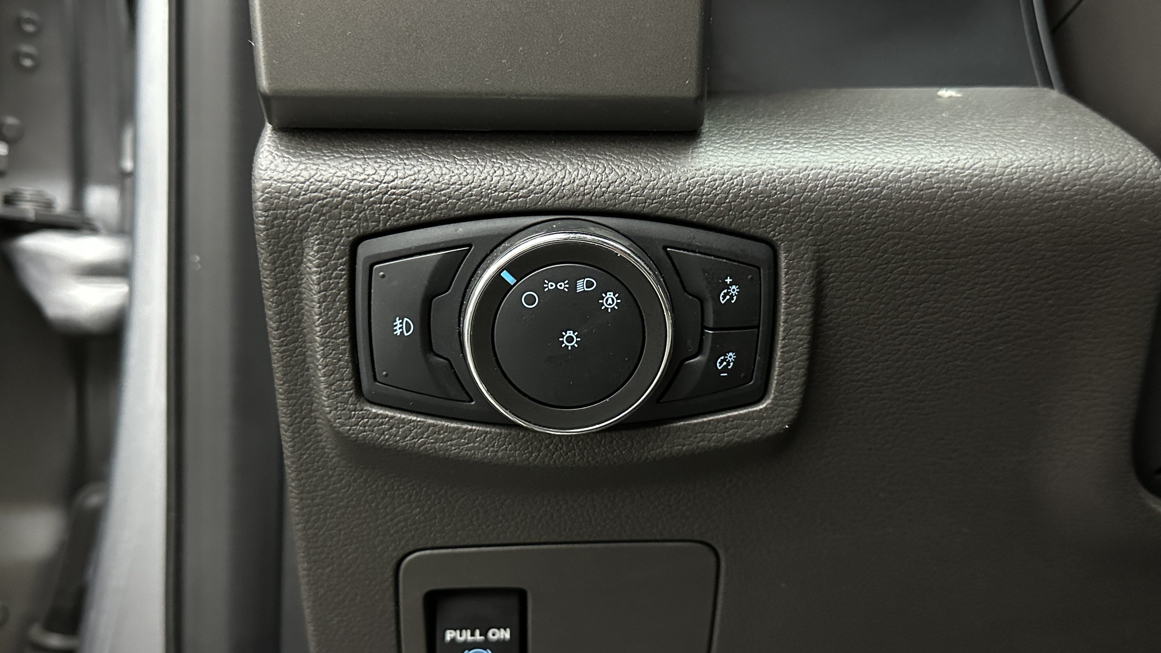 Used 2020 Ford Expedition Max XLT RWD image 17