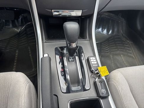 Used 2014 Honda Accord EX image 18
