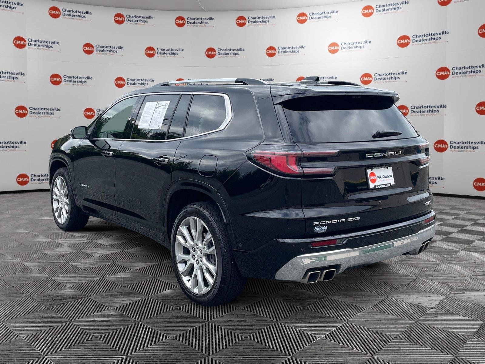 Used 2024 GMC Acadia Denali w/ Super Cruise Package AWD/4WD image 3