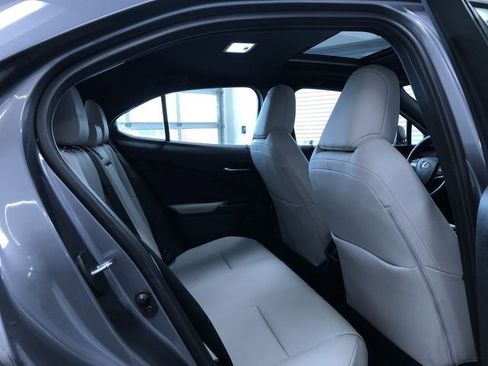 Used 2020 Lexus UX 250h w/ Premium Package image 13