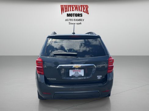 Used 2017 Chevrolet Equinox LT w/ Convenience Package FWD image 4