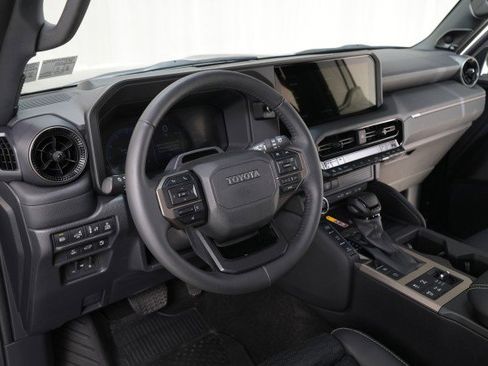 Used 2025 Toyota Land Cruiser image 45