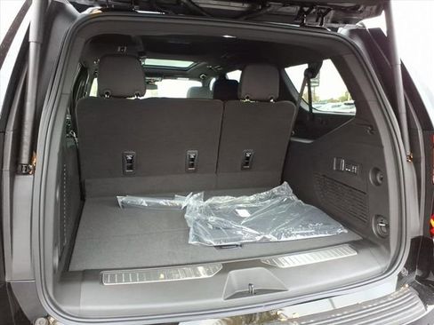 New 2026 GMC Yukon XL Denali w/ Sun & Power Step Package image 22
