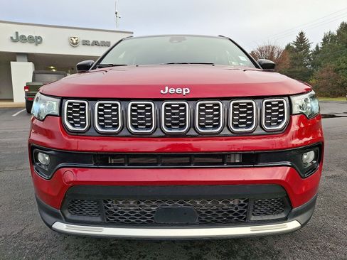 Certified 2024 Jeep Compass Limited image 3