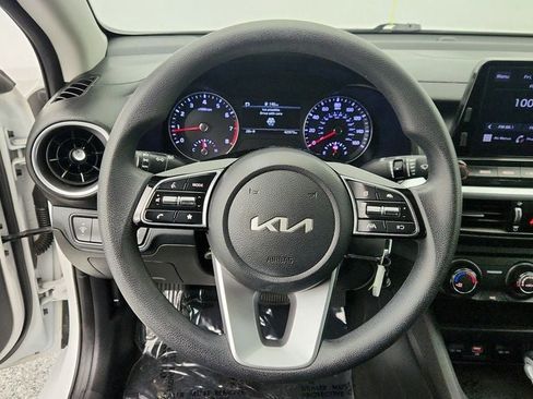 Used 2023 Kia Forte LX image 13