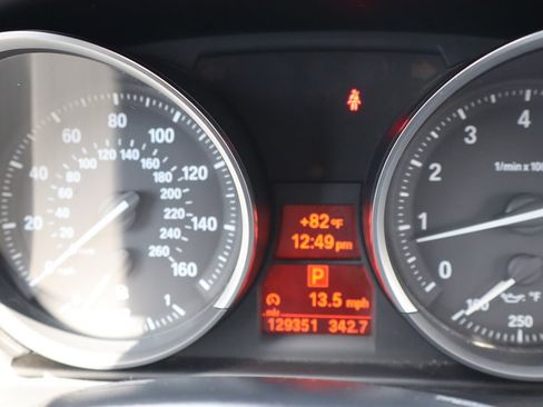 Used 2011 BMW Z4 sDrive35i RWD image 27