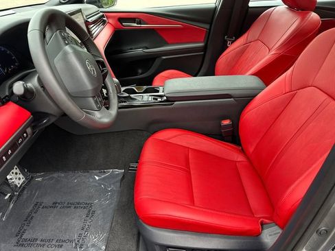 Used 2026 Toyota Camry XSE w/ Premium Package FWD image 26
