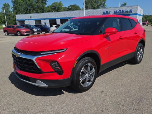 Used 2024 Chevrolet Blazer LT FWD image 10