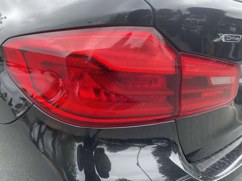 Used 2019 BMW 530i xDrive AWD/4WD image 14