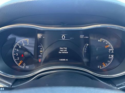 Used 2017 Jeep Grand Cherokee Laredo image 19