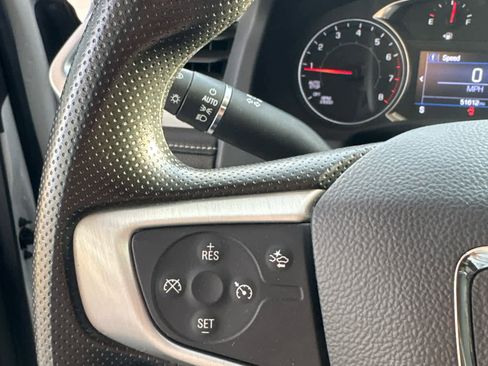 Used 2022 GMC Acadia SLE w/ Driver Convenience Package image 19