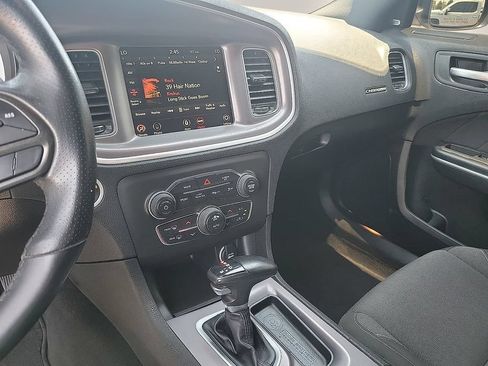 Used 2022 Dodge Charger SXT AWD/4WD image 20